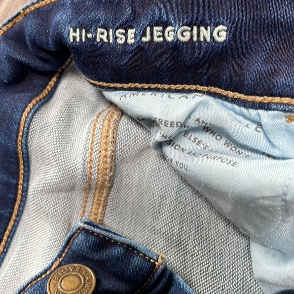 Women’s American Eagle Next Level Stretch Hi-Rise Jegging - Picture 4 of 8